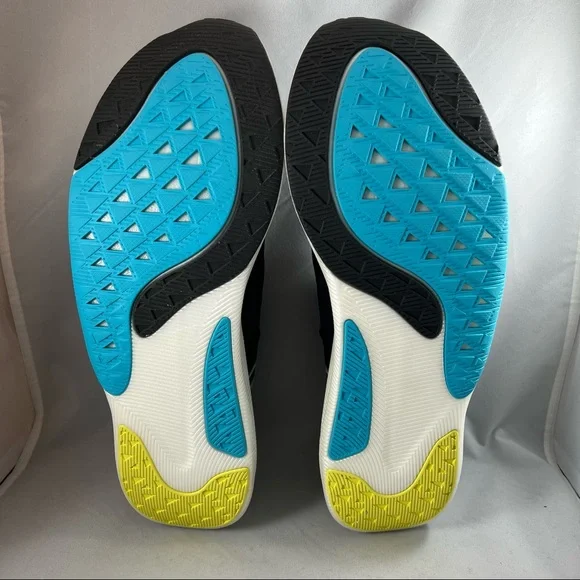 NWT New Balance FuelCell Rebel v2 - Men's size 12 - Picture 10 of 14
